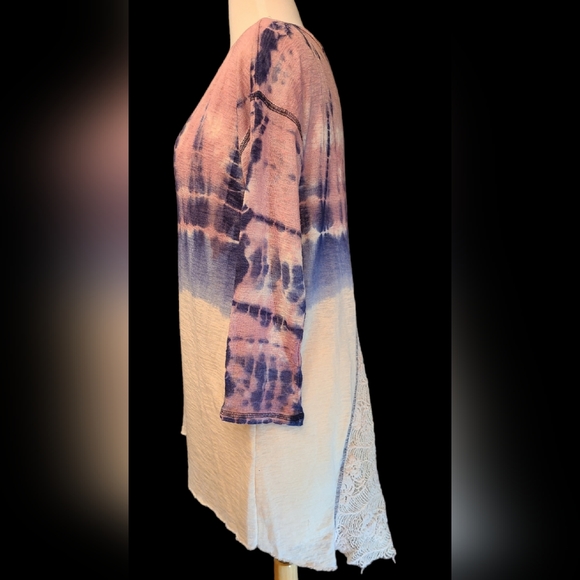 Gimmicks size M tie-dyed  top - Picture 7 of 7